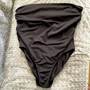 Lands End black high waisted bikini bottom with side ruching. Size 12